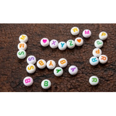 Acrylperle 6mm, Buchstaben weiß und bunt